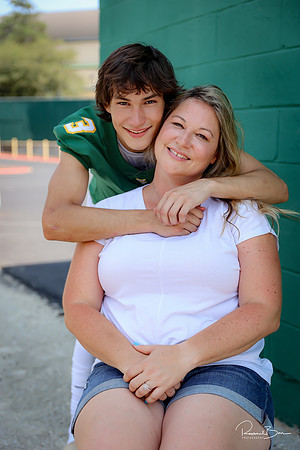 2024 WV Football Moms-13