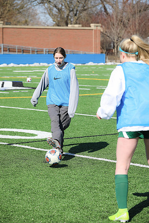 20200307 WV Girls Soccer Practice-47