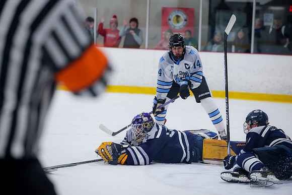20241123 Varsity Oswego-37