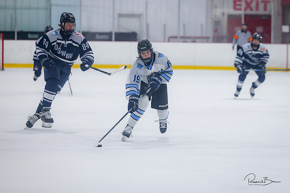 20241123 Varsity Oswego-9