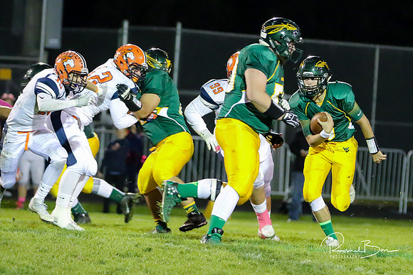 20161014 WV Football vs Naperville North_040