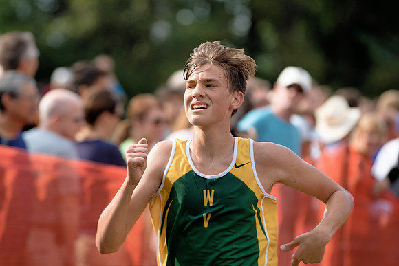Boys Varsity Leavy Invite-14