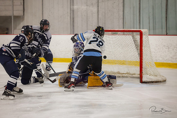 20241123 Varsity Oswego-86