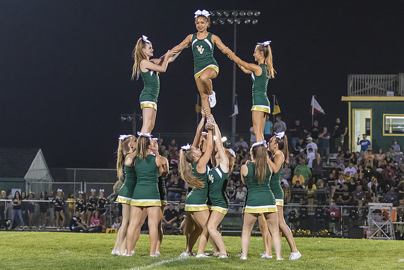 2015 Cheerleading - GBN game-2