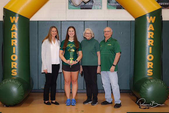 20240417 Badminton Senior Night-55