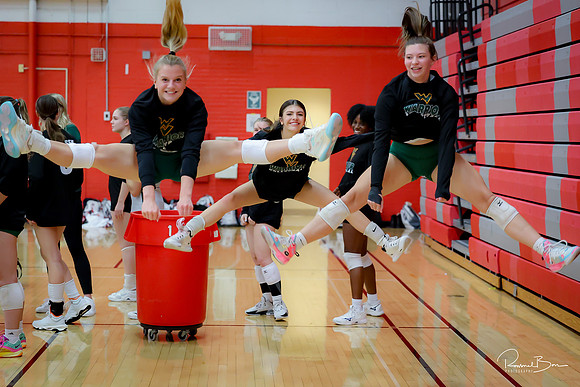20241008 Naperville Central-22