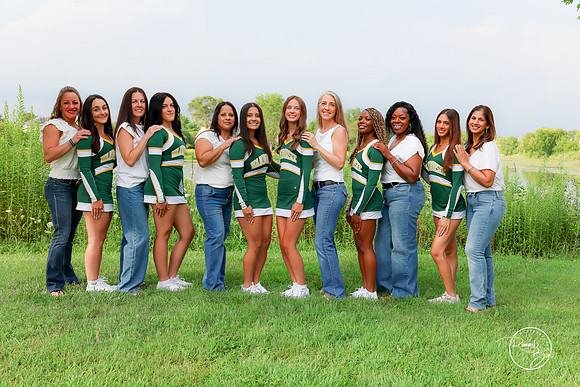2026 Senior Cheer Moms-120