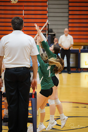 20241022 JV Naperville North-4