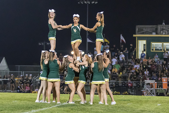 2015 Cheerleading - GBN game-4