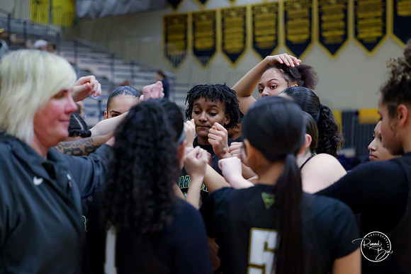 20250204 Neuqua Valley-87