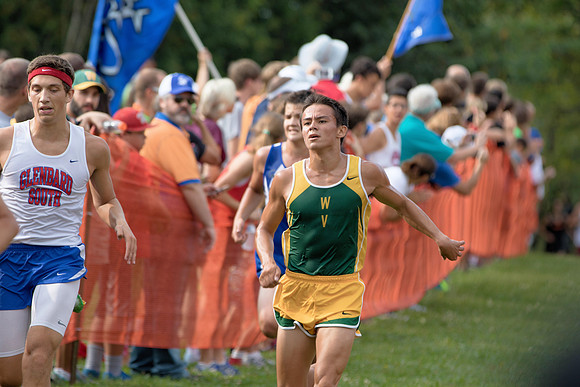 Boys Varsity Leavy Invite-16