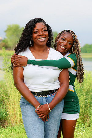 2026 Senior Cheer Moms-10